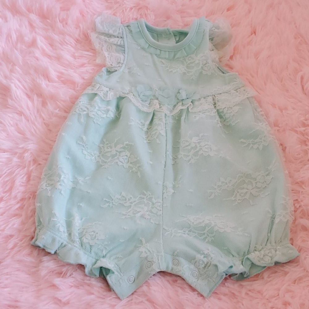 Dress / Romper bundle 3-6m + 1 FREE